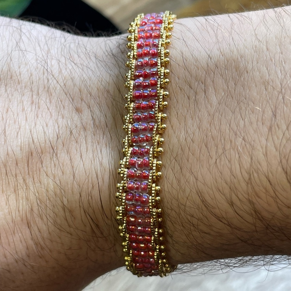 Vintage Deadstock 10KT Gold Filled Bracelet with Hot Pink Beaded Glass Beads